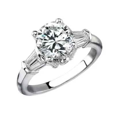 黄金钻戒高价回收首饰钻石999足金金条铂k金实体店上门收